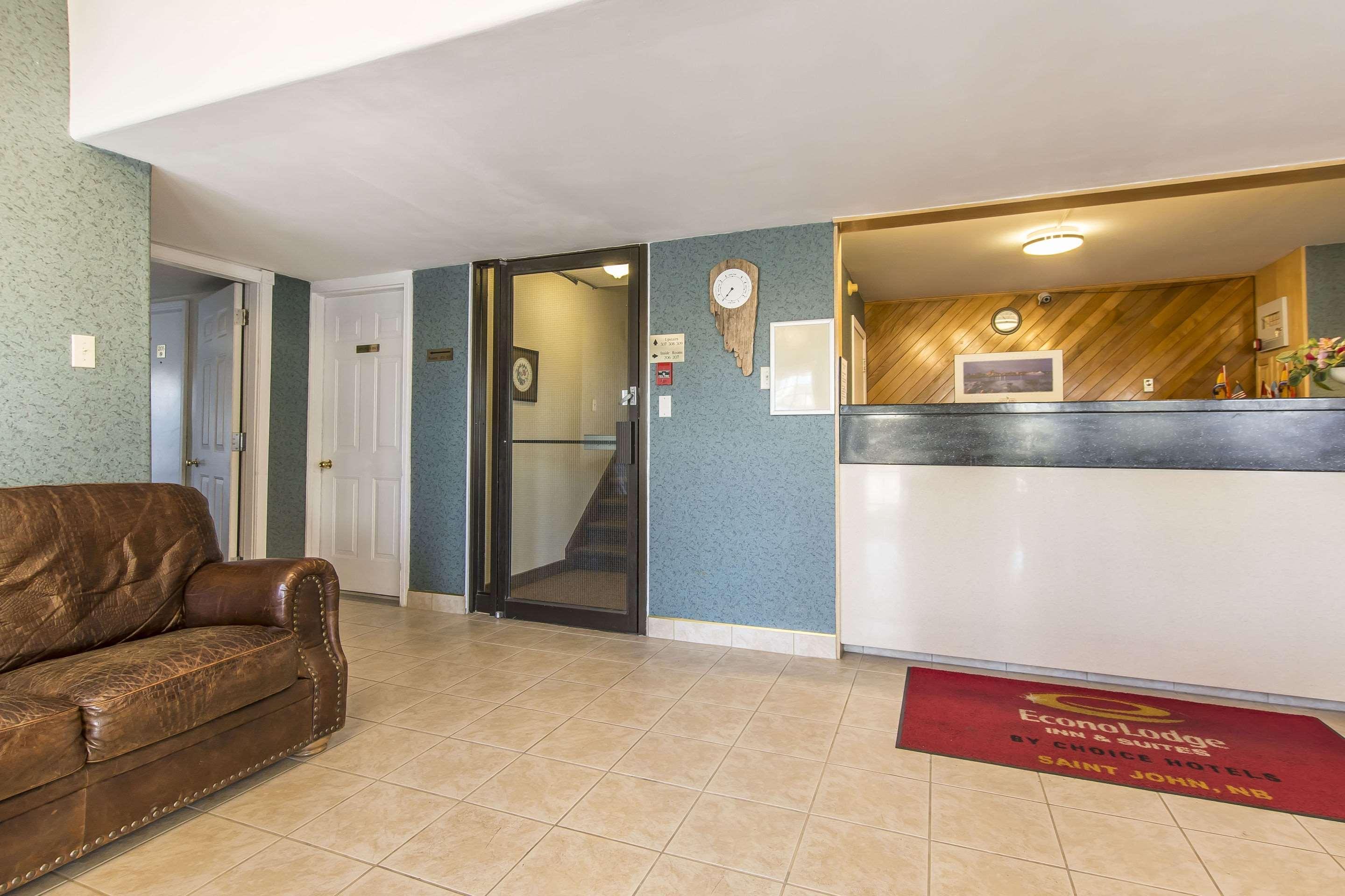 Econo Lodge Inn & Suites Saint-Jean Extérieur photo