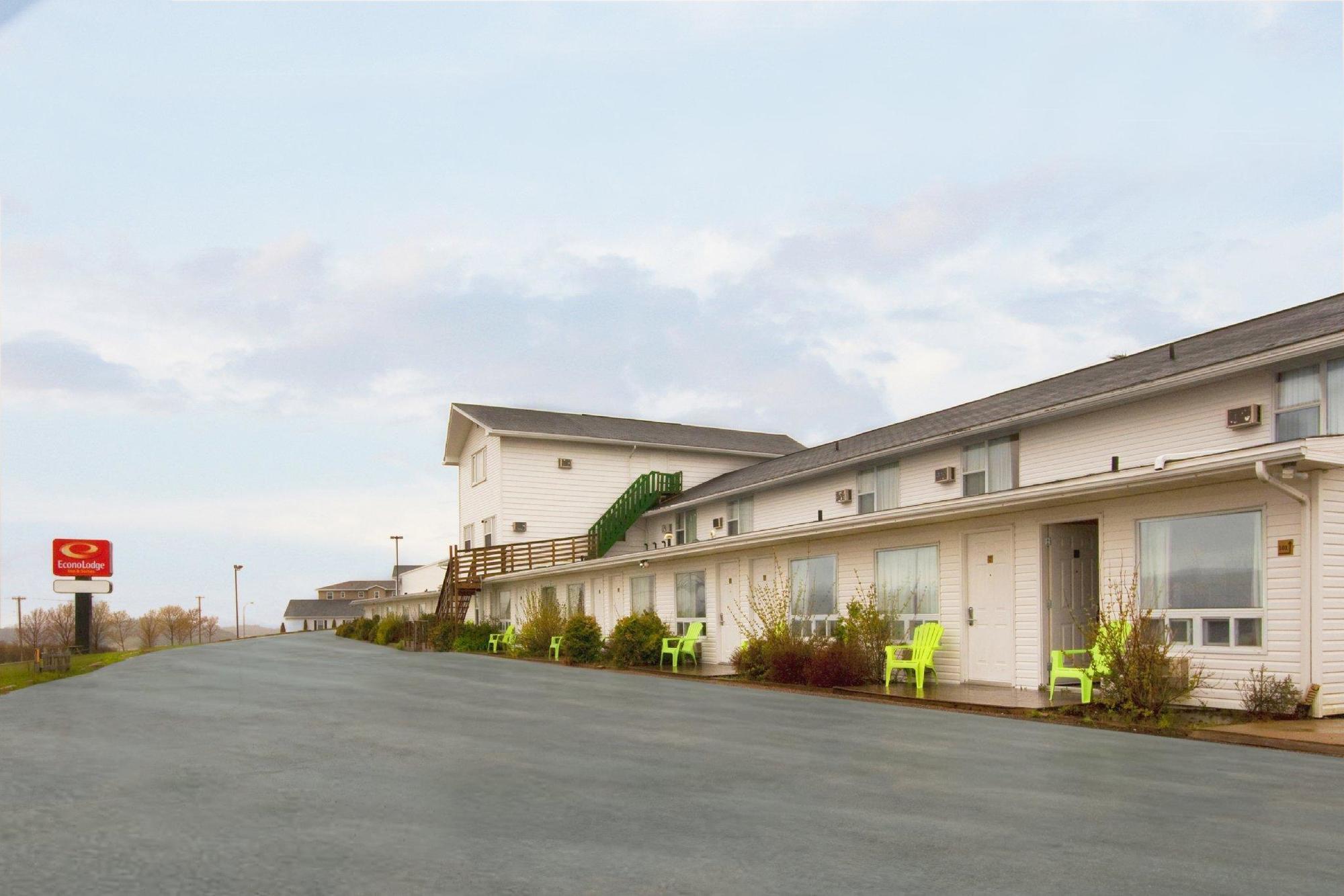 Econo Lodge Inn & Suites Saint-Jean Extérieur photo